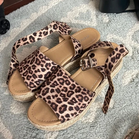 Soda cheetah hotsell sandals